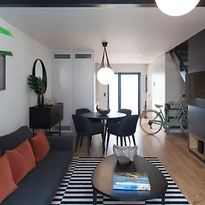 Flh Intendente Elegant Mezzanine With Balcony Appartement Lissabon
